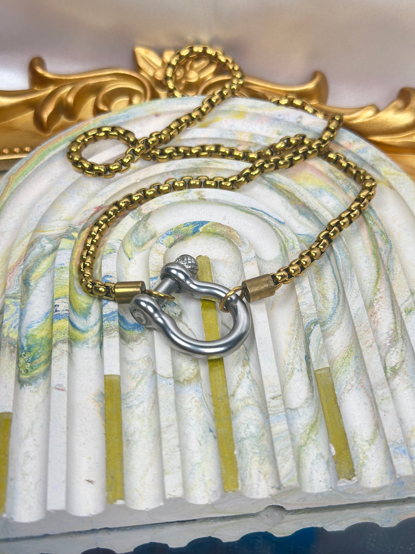 Clau Necklace